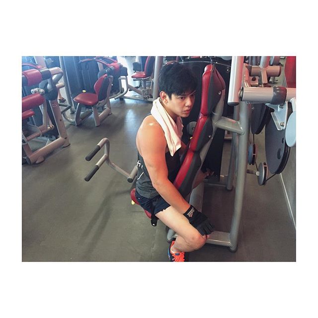 ติดตามหนุ่มหล่อมาดสุขุม แก๊ป จักริน เข้าฟิตเนส
