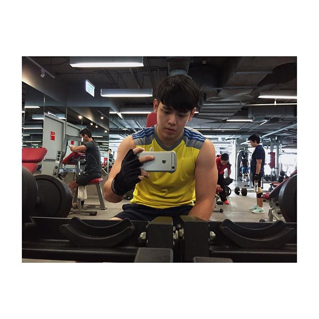 ติดตามหนุ่มหล่อมาดสุขุม แก๊ป จักริน เข้าฟิตเนส