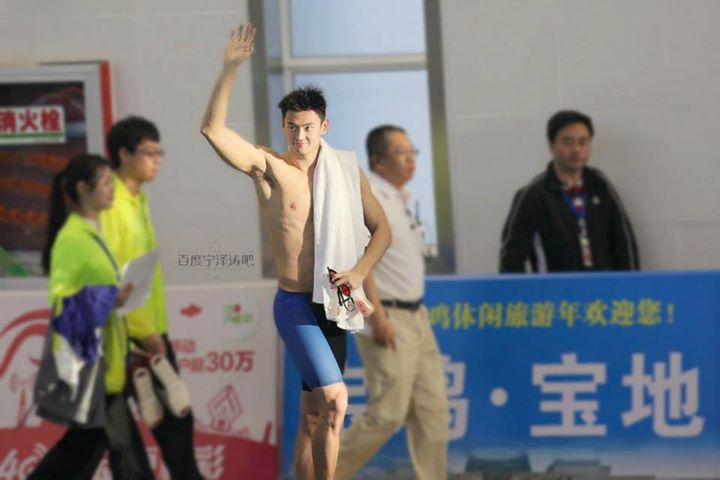 นักว่ายน้ำสุดฮอตของจีน Ning Ze Tao