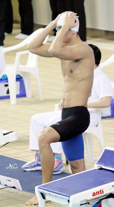 นักว่ายน้ำสุดฮอตของจีน Ning Ze Tao