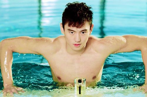 นักว่ายน้ำสุดฮอตของจีน Ning Ze Tao