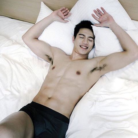 ฝันดีผีกัด....