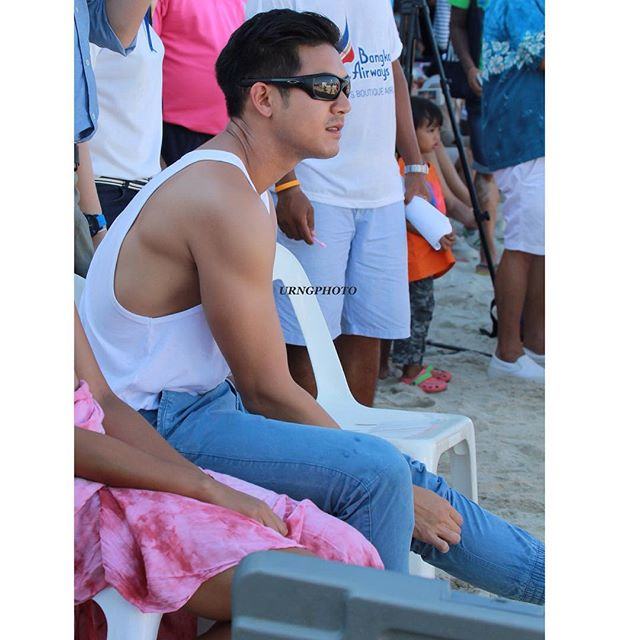 เวียร์ ศุกลวัฒน์ ในลุคแบบสปอร์ตแมน กล้ามแขนฟิตๆ ในงาน Bangkok Airway Samui Beach Valleyball 2015