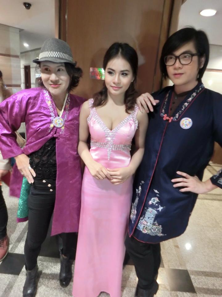ต้อมโมเดล เปิ้ล หยก