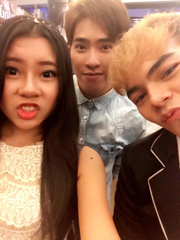 แล้วเจอกันนะ ฝากหนังด้วยนะ :)