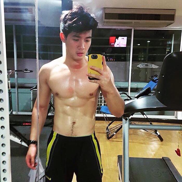 ละๆๆเลียให้เพลียแคม