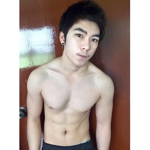 ละๆๆเลียให้เพลียแคม