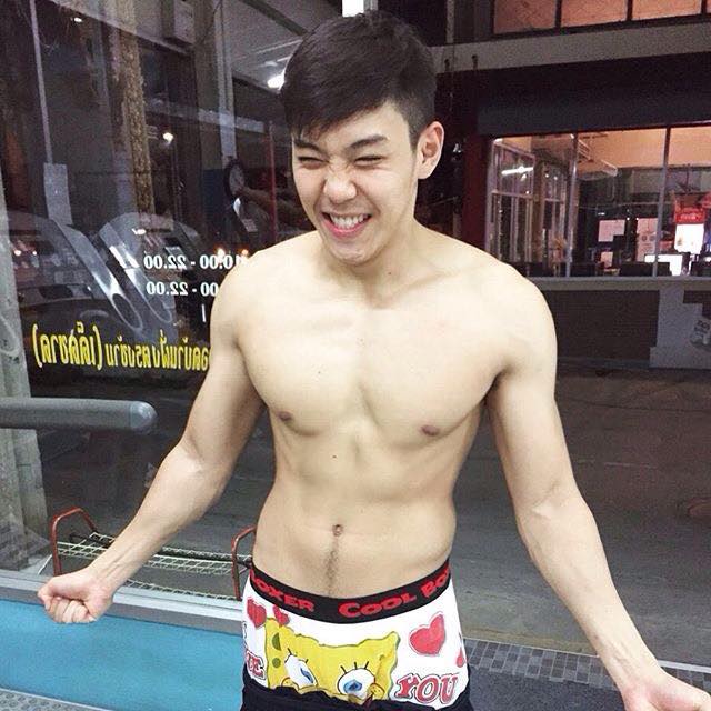 ละๆๆเลียให้เพลียแคม