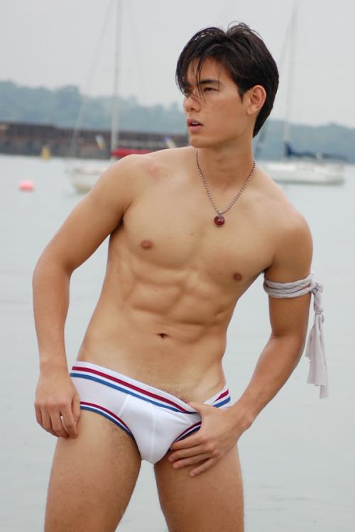 ฟินบ่าย^^^