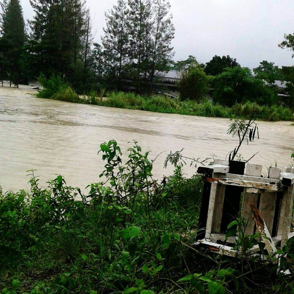 ประมวลภาพน้ำท่วมพัทยา หลังพายุหวามก๋อ พัดถล่ม