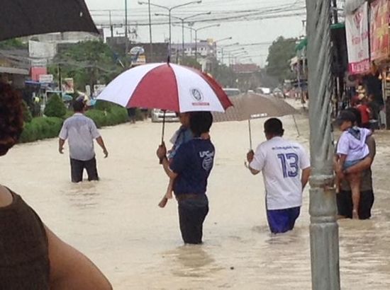 ประมวลภาพน้ำท่วมระยอง หลังพายุหวามก๋อ พัดถล่ม