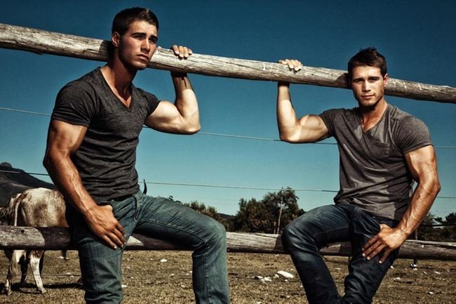 แฝดสุดหล่อ Charlie and Alex Kotze
