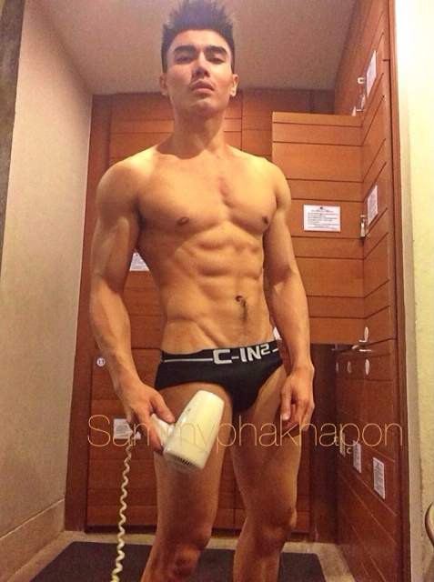 ขาวๆแน่นๆฟินๆ นายแซมมี่