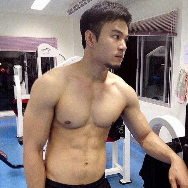 เลียให้ปริ่มให้ดิ้นเลย