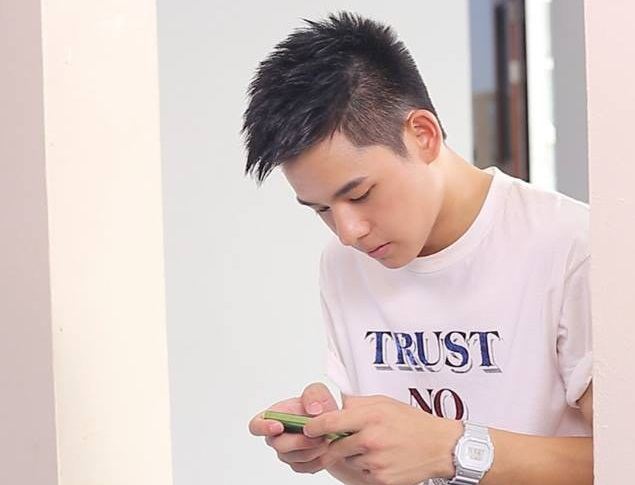 ปลื้ม ปุริม หนุ่มน้อยน่ารักใสๆ วัย 18 แซ่บซี้ดได้ตลอด