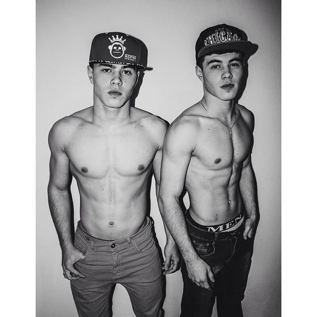 แฝดสุดหล่อ gustavo and tulio rocha