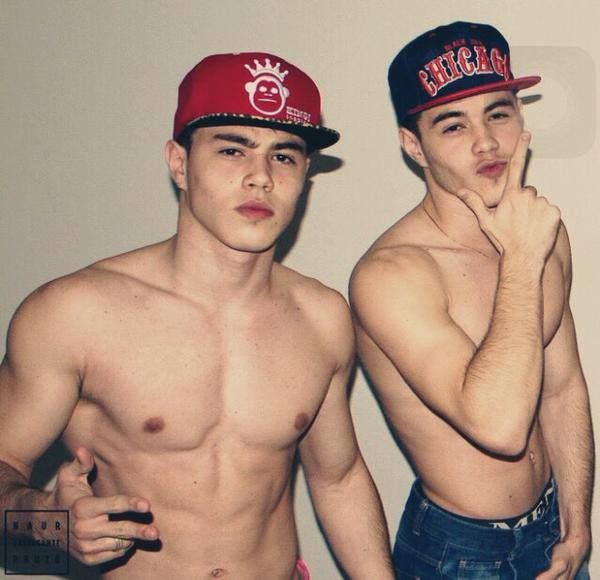 แฝดสุดหล่อ gustavo and tulio rocha