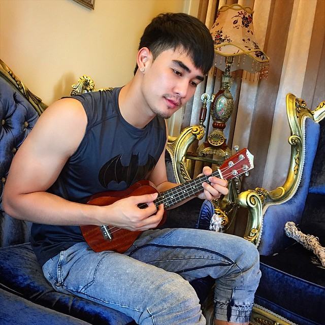 ส่อง IG ดิว เดอะสตาร์ 9 (หล่อ ล่ำ คิ้วดก)