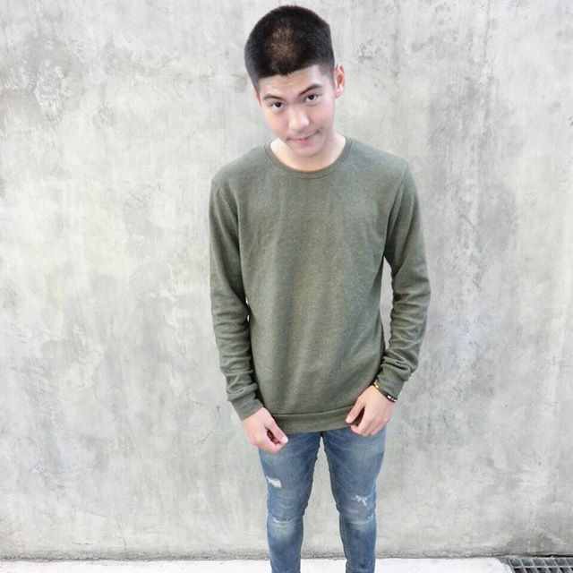 ฟรีช หนุ่มนักเรียนนายร้อย น่าละอ่อน IG@FREEZE_CHNEW