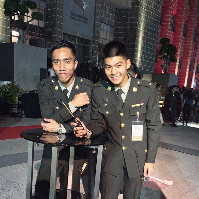 ฟรีช หนุ่มนักเรียนนายร้อย น่าละอ่อน IG@FREEZE_CHNEW