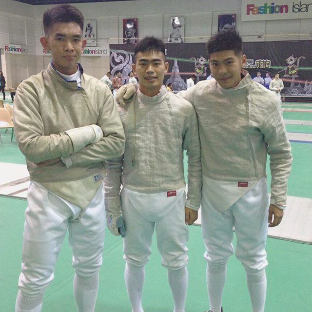 ฟรีช หนุ่มนักเรียนนายร้อย น่าละอ่อน IG@FREEZE_CHNEW
