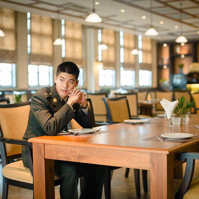 ฟรีช หนุ่มนักเรียนนายร้อย น่าละอ่อน IG@FREEZE_CHNEW