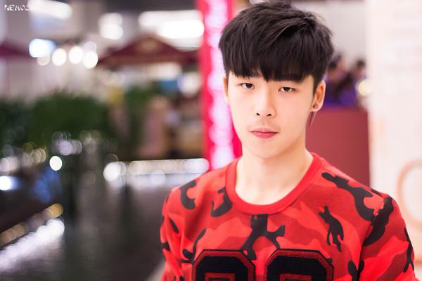 "เกมเพลย์" ตี๋หล่อ ขาว ใสวิ้ง สไตล์เกาหลี จาก Lovesick,The School