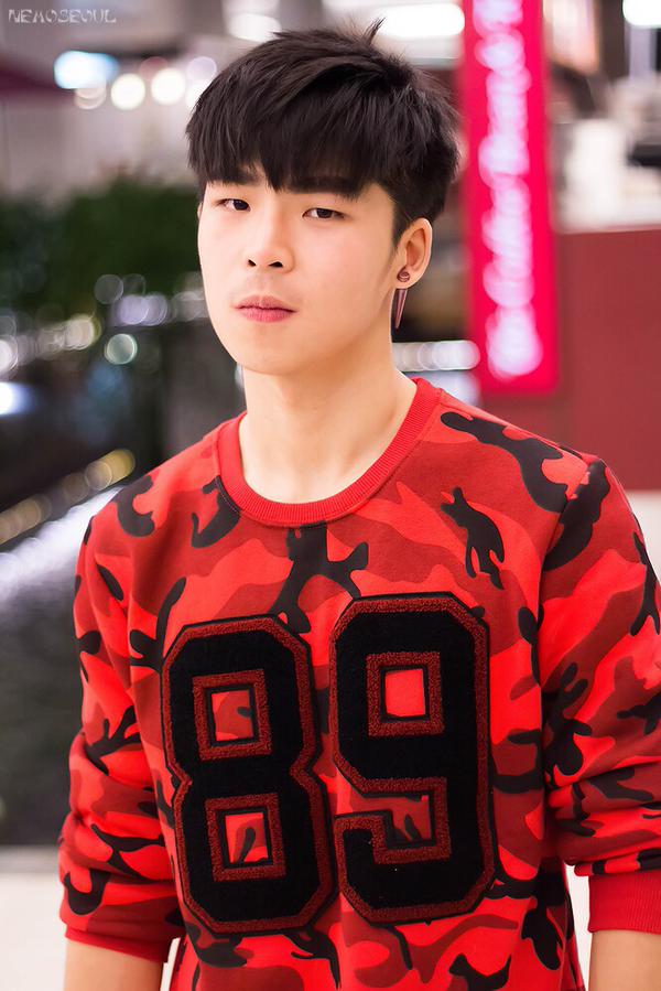 "เกมเพลย์" ตี๋หล่อ ขาว ใสวิ้ง สไตล์เกาหลี จาก Lovesick,The School