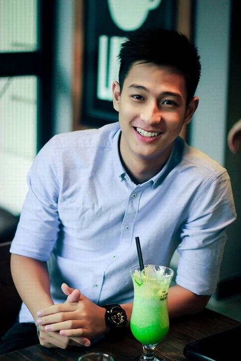 หนุ่มหล่อนักกีฬาแบดมินตันของเวียดนาม Pham Hong Nam
