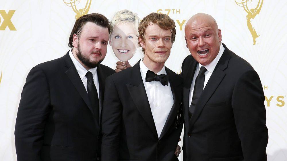 แฟชั่นพรมแดง 2015 Emmy Awards (2)