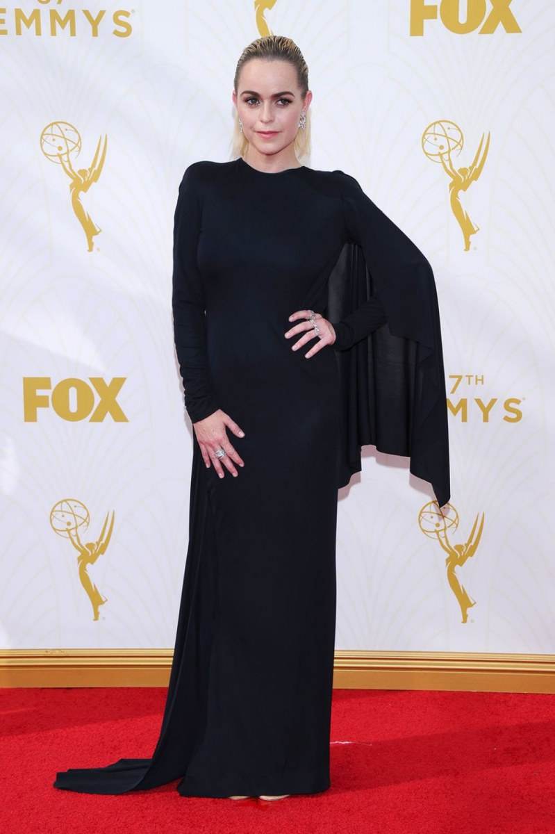 แฟชั่นพรมแดง 2015 Emmy Awards (2)
