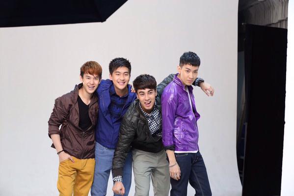 จำหนุ่มหล่อน่ารักคนนี้ได้ป่าว อายุแค่ 15 แต่ดูโตเกินวัย