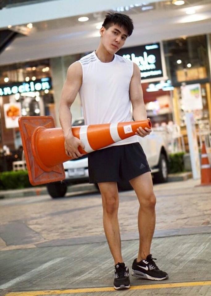 ร้อนมาก! อยากเล่นสงกรานต์