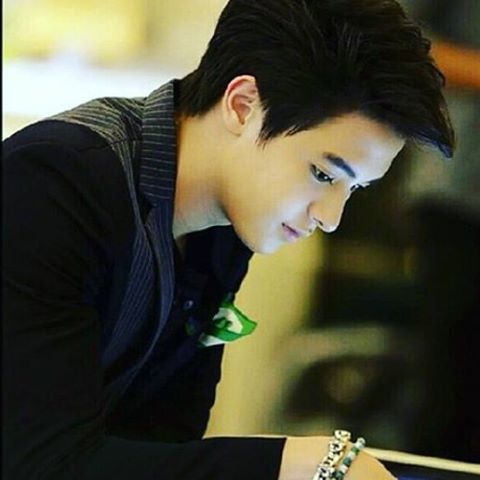 วิวัฒนาการความน่ารัก ความหล่อ ของ เจมส์ จิ ตั้งแต่เด็กตัวเล็กๆ - ปัจจุบัน #jamejigallery