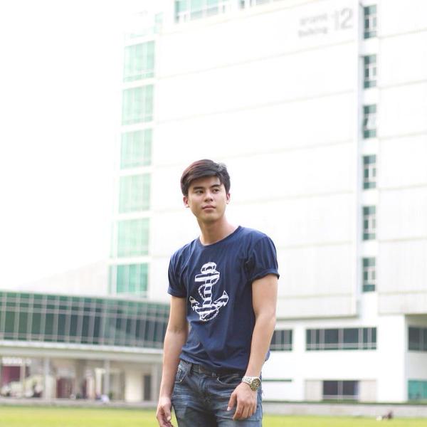 หนุ่มคนนี้ กินข้าวกับอะไร ทำไมหล่อแบบนี้ Korn ณัฎฐพงษ์ ม.กรุงเทพ @Kornknc