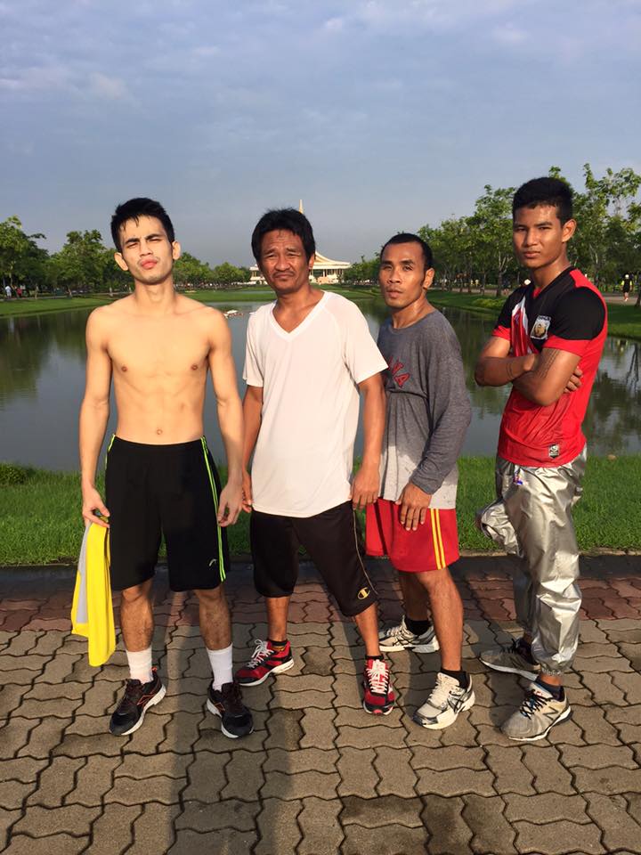 ไมค์ เกษตรพัฒนา นักมวยหน้าคล้าย ไมค์ ภิรมย์พร