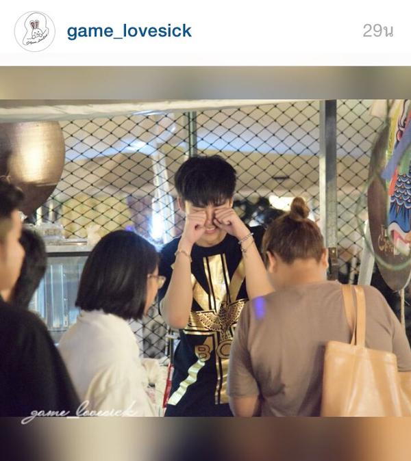 พ่อค้าตี๋หล่อบอกต่อ ขายหนมอร่อยมาก!!
