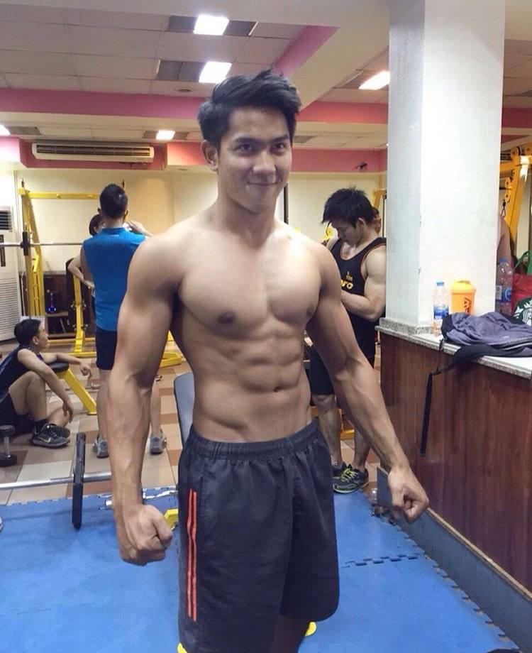 จัดเต็บสูบ