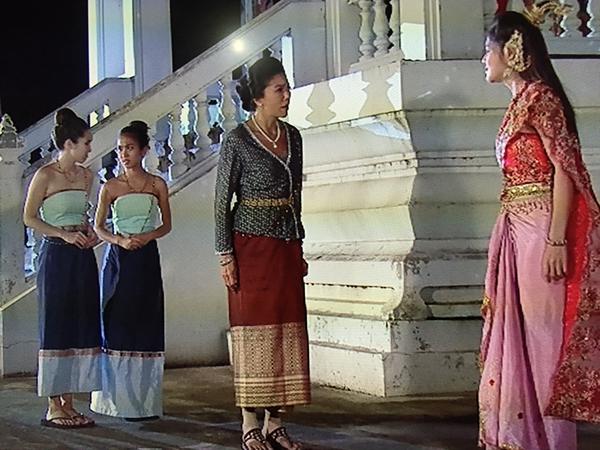 ละครเรตติ้งเบอร์หนึ่งของประเทศ (ภาพประกอบสวยๆ ให้ดูเพียบ)