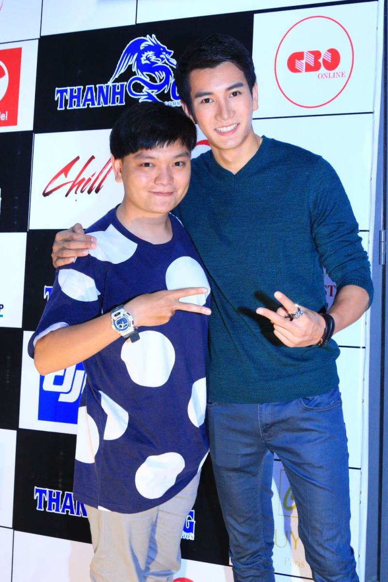 Pak Narapat in Vietnam with Koolcheng Trịnh Tú Trung 2015
