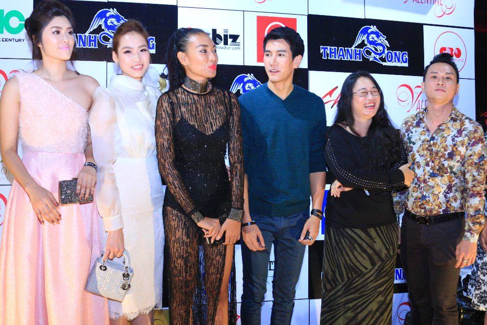Pak Narapat in Vietnam with Koolcheng Trịnh Tú Trung 2015