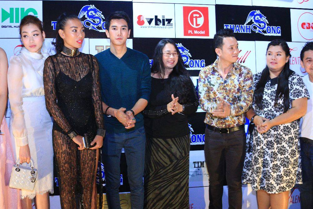 Pak Narapat in Vietnam with Koolcheng Trịnh Tú Trung 2015