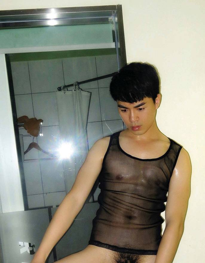 หนุ่มตี๋ขาวใส ไซศ์บิ๊ก์