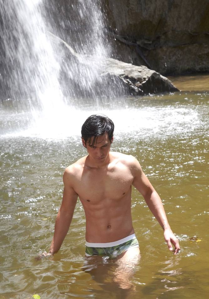 หนุ่ม ณ กาย @น้ำตก มาเป็นลำ