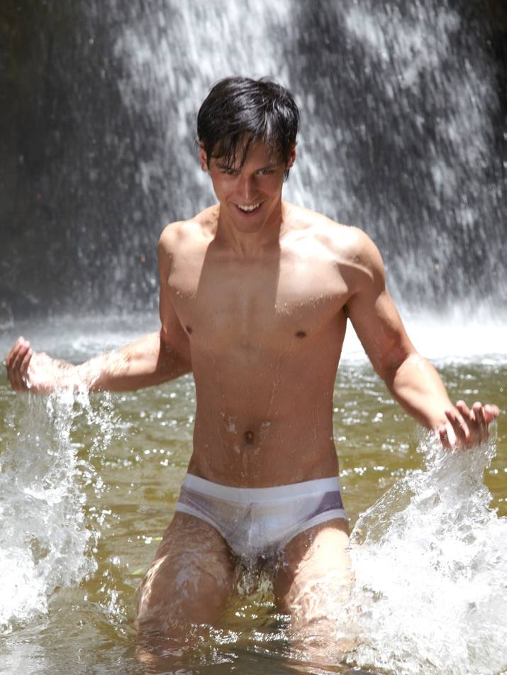 หนุ่ม ณ กาย @น้ำตก มาเป็นลำ
