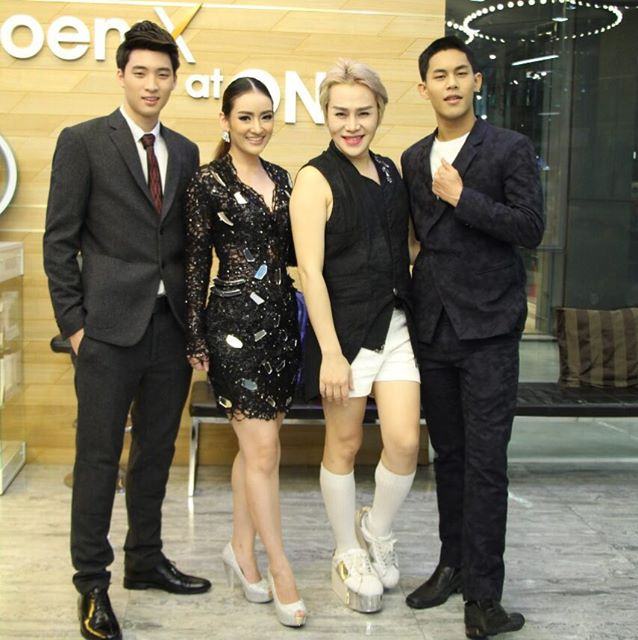 หลานปิงปอง กับชีวิตมุ้งมิ้ง แซ่บๆ ของ Jax Phoenix กับบรรดา ดาราหนุ่ม นายแบบหล่อๆ @jax_phoenix