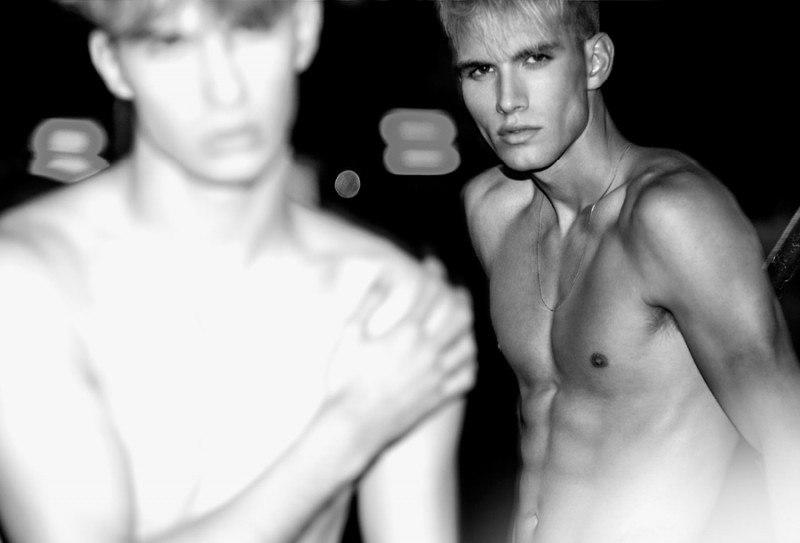 แฝดสุดหล่อ AARON & AUSTIN RHODES