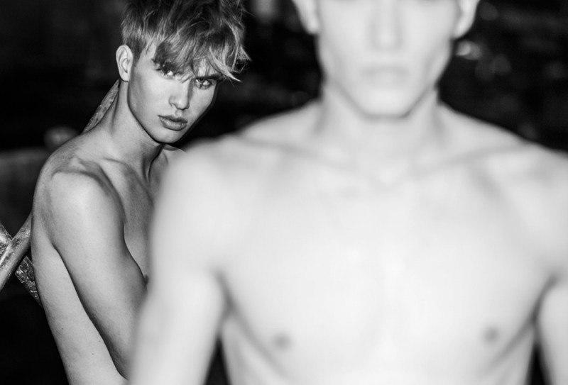 แฝดสุดหล่อ AARON & AUSTIN RHODES