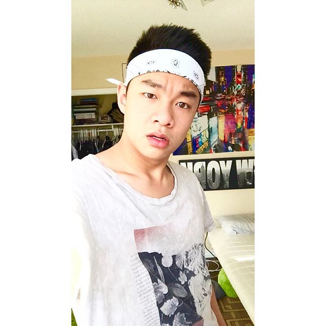 I wanna hear you calling my name, Like hey mama mama mama hey mama mama