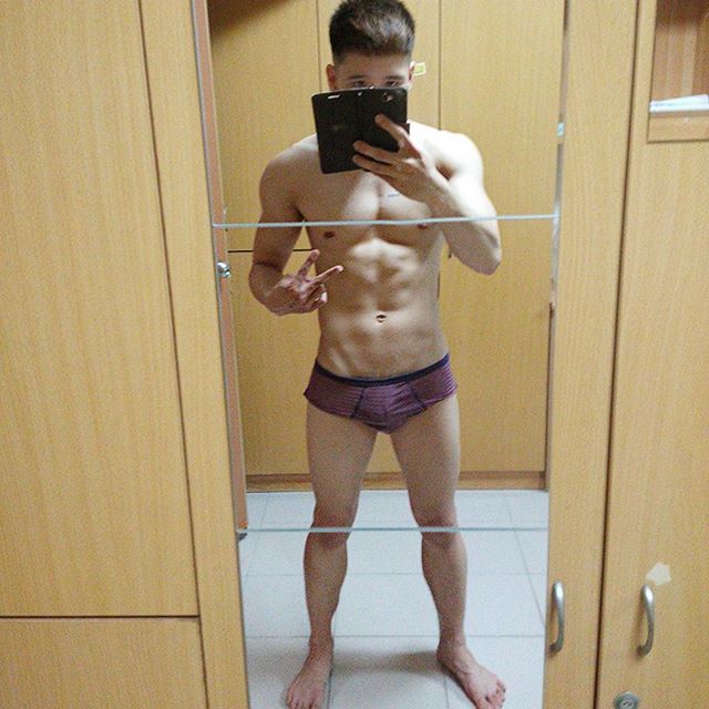 I wanna hear you calling my name, Like hey mama mama mama hey mama mama